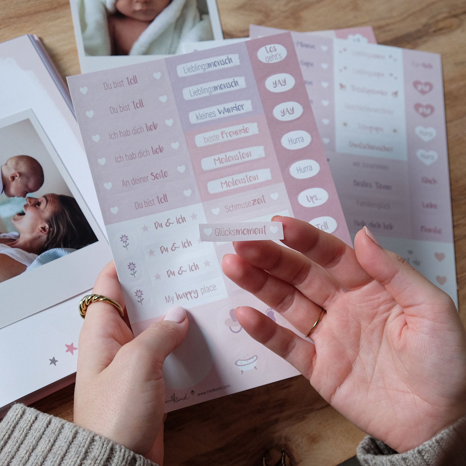 Baby-Tagebuch „Babys erstes Jahr" - Hase mit Sticker
