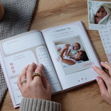 Baby-Tagebuch „Babys erstes Jahr" - Hase mit Sticker